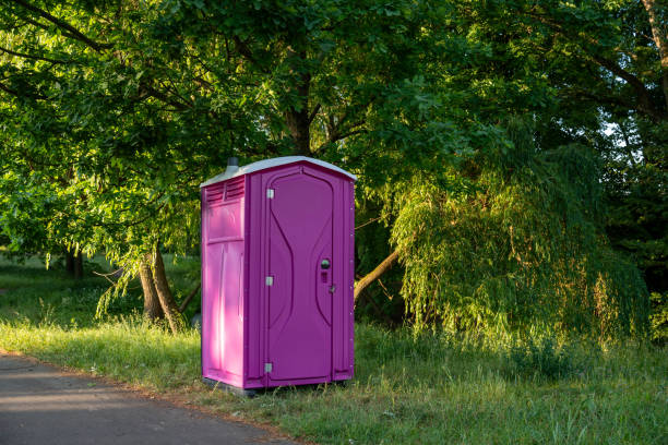 Best Portable bathroom rental  in Pratt, KS